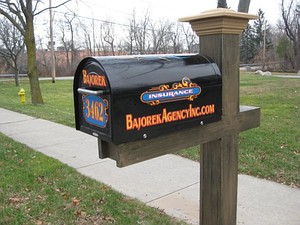 bajorekmailbox.jpg