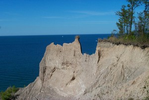 chimneybluffs2.jpg