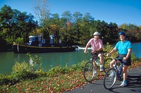 Rich&SueFreeman on ErieCanalWayTrail.jpg