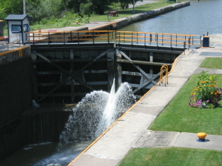 Lock32WPhalf.jpg