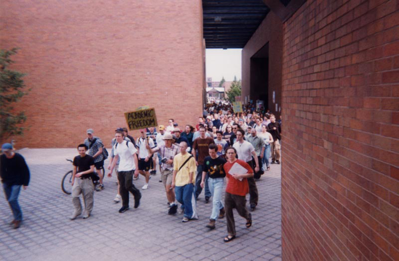 rit-student-rally-in-support-shea-gunther-may-1998.jpg
